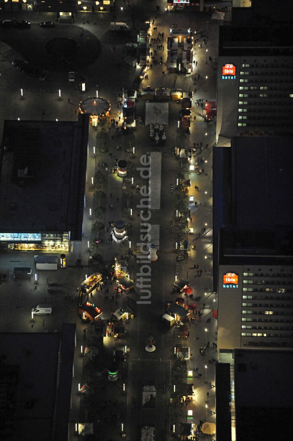 Dresden bei Nacht von oben - Prager Straße Dresden bei Nacht