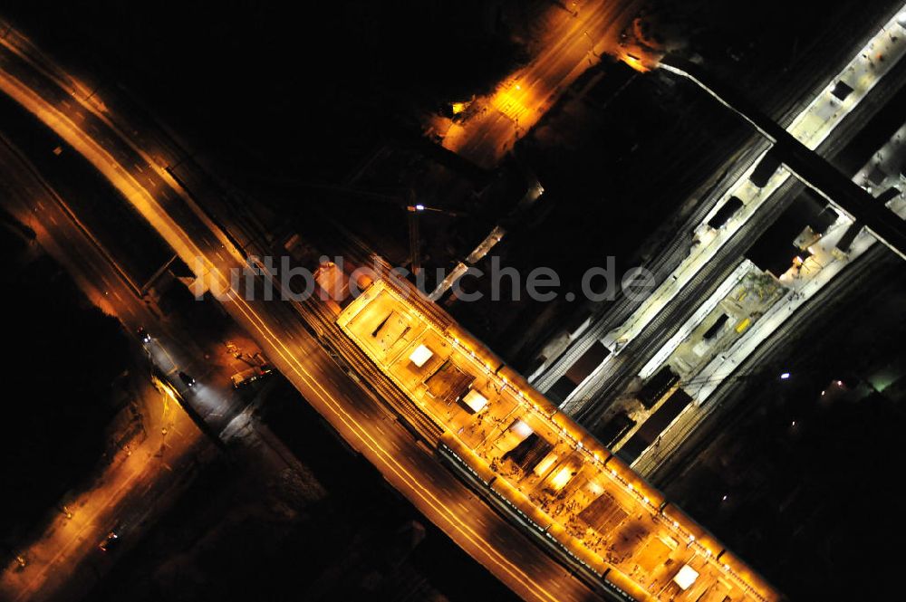 Berlin bei Nacht von oben - S-Bahnhof / station Berlin-Ostkreuz bei Nacht / at night