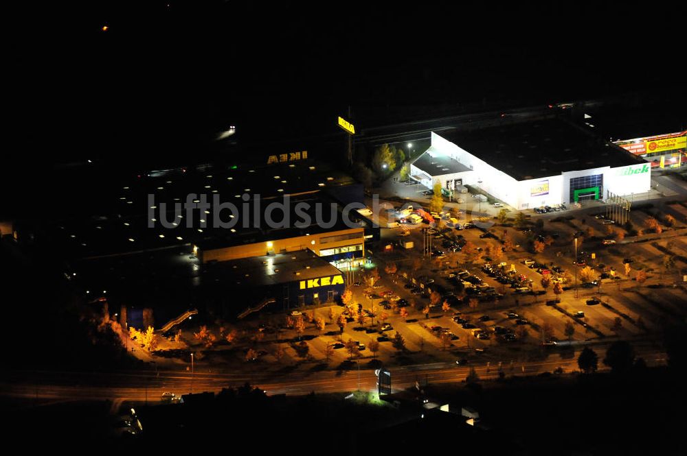 Schönefeld OT Waltersdorf bei Nacht von oben - SchÃ¶nefeld bei Nacht / Night shot Gewerbepark Waltersdorf