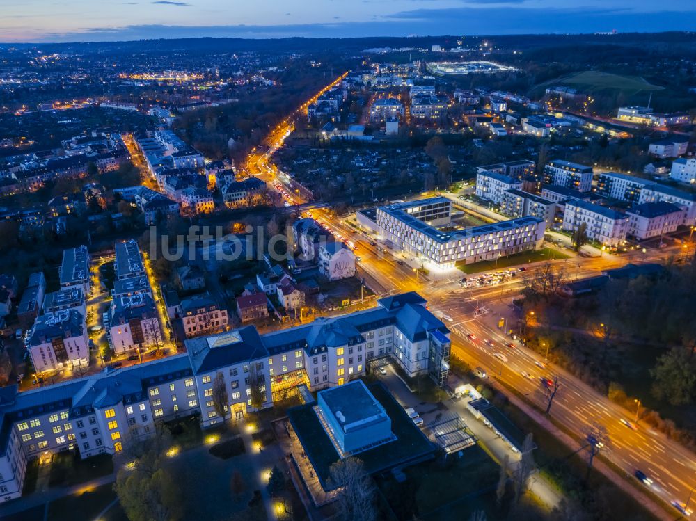 Nachtluftbild Dresden - Nachtluftbild Schulgebäude Gemeinschaftsschule Campus Cordis in Dresden im Bundesland Sachsen, Deutschland