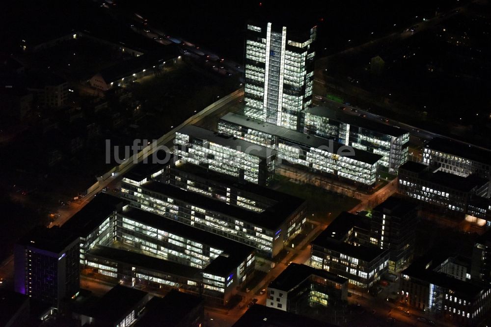 Nachtluftbild München - Nachtluftbild Skyline Tower - Hochhaus der OSRAM GmbH in München im Bundesland Bayern, Deutschland