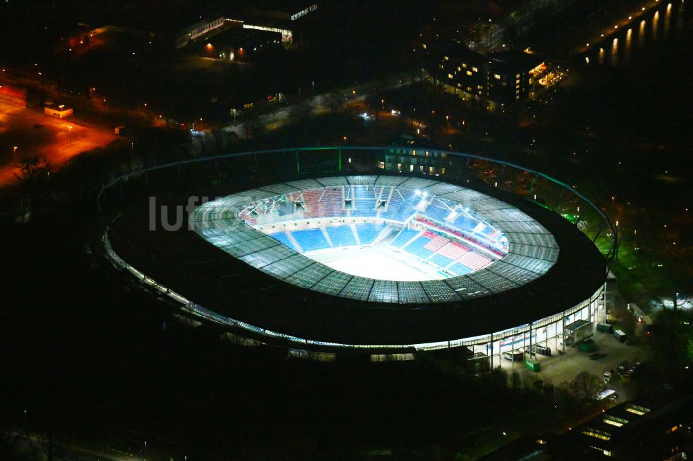 Hannover bei Nacht aus der Vogelperspektive: Nachtluftbild Stadion der Heinz von Heiden Arena im Stadtteil Calenberger Neustadt von Hannover in Niedersachsen