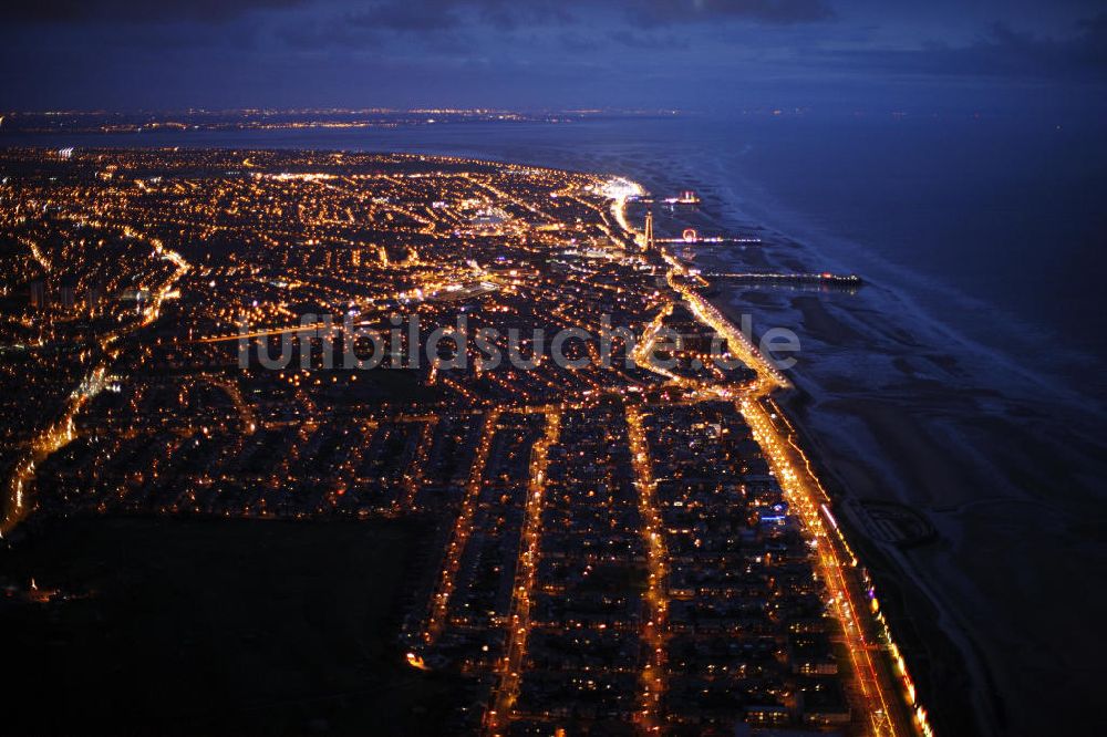 Blackpool bei Nacht von oben - Stadtansicht Blackpool bei Nacht