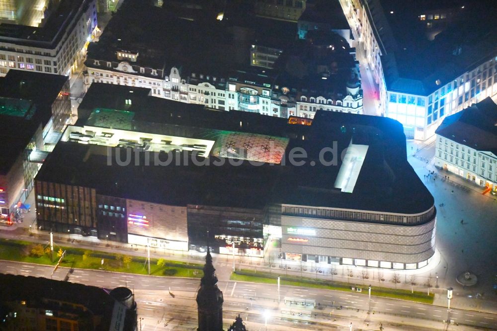 Nacht-Luftaufnahme Leipzig - Nachtluftbild Stadtzentrum im Innenstadtbereich im Ortsteil Mitte in Leipzig im Bundesland Sachsen, Deutschland