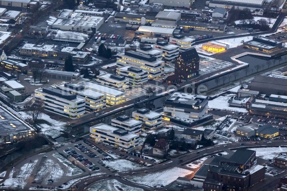 Nachtluftbild Kleve - Nachtluftbild vom Campus Hochschule Rhein-Waal am Landwehr in Kleve im Bundesland Nordrhein-Westfalen