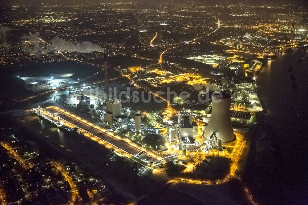 Duisburg bei Nacht von oben - Nachtluftbild vom Gelände des Steinkohleheizkraftwerk Walsum im Ortsteil Walsum in Duisburg im Bundeland Nordrhein-Westfalen