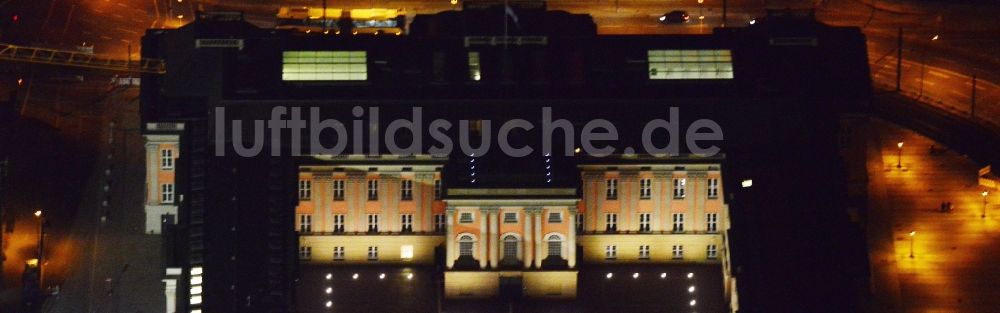 Nachtluftbild Potsdam - Nachtluftbild vom Potsdamer Stadtschloss in Potsdam im Bundesland Brandenburg