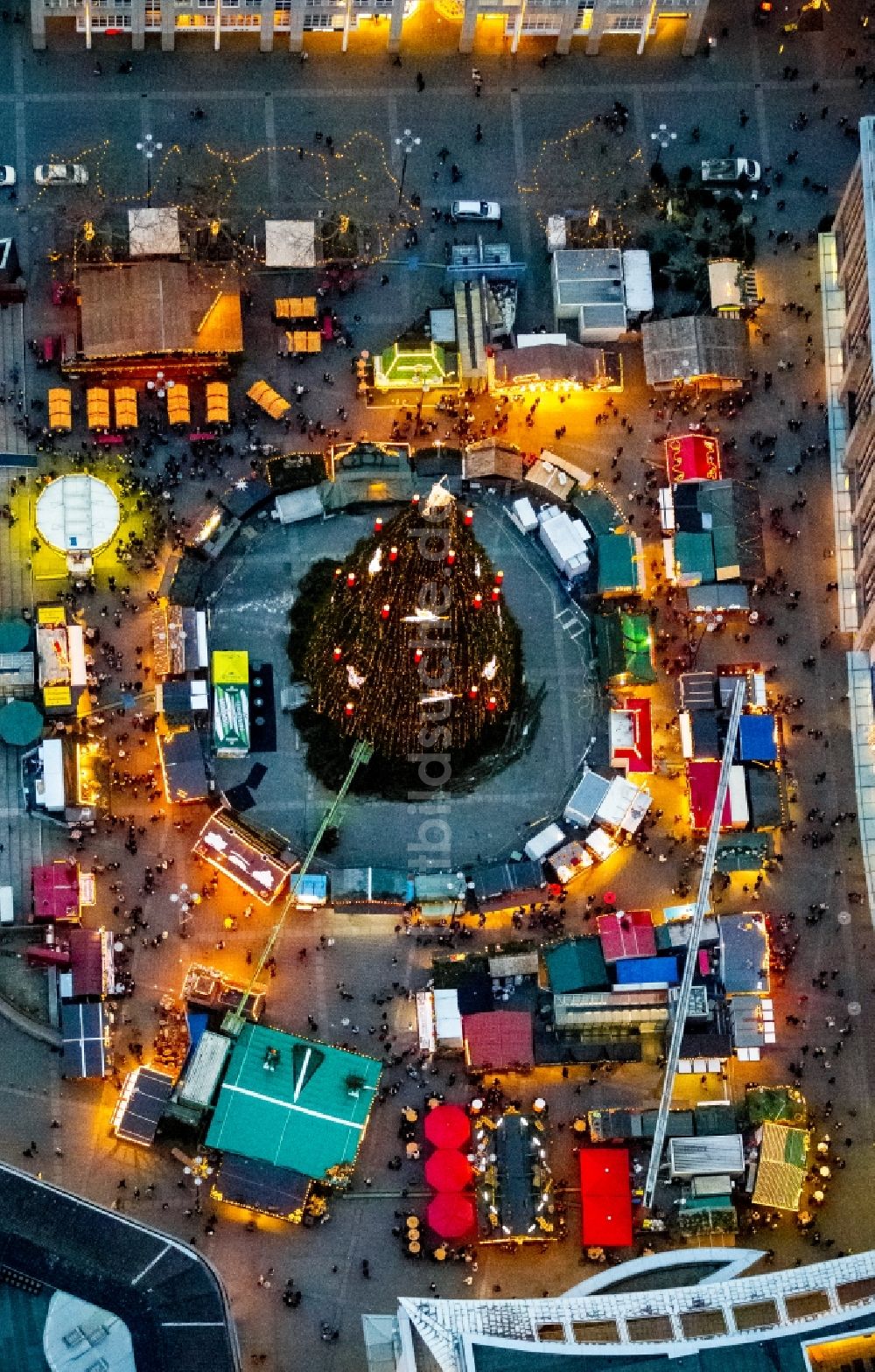 Nachtluftbild Dortmund - Nachtluftbild vom Weihnachtsmarkt am Hansaplatz Dortmund