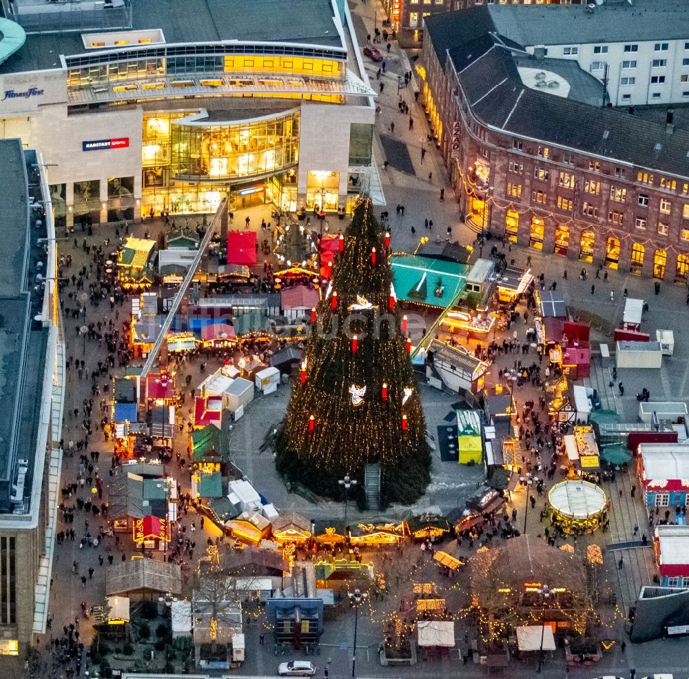 Nacht-Luftaufnahme Dortmund - Nachtluftbild vom Weihnachtsmarkt am Hansaplatz Dortmund