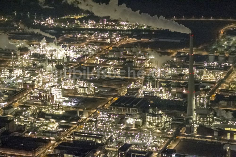 Nachtluftbild Marl - Nachtluftbild von den Anlagen des Chemiepark Marl (ehemals Chemische Werke Hüls AG) im Ruhrgebiet im Bundesland Nordrhein-Westfalen NRW