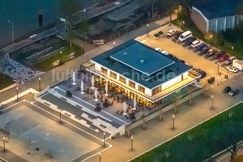 Hamm bei Nacht von oben - Nachtluftbild Wassersportzentrum in Hamm im Bundesland Nordrhein-Westfalen, Deutschland