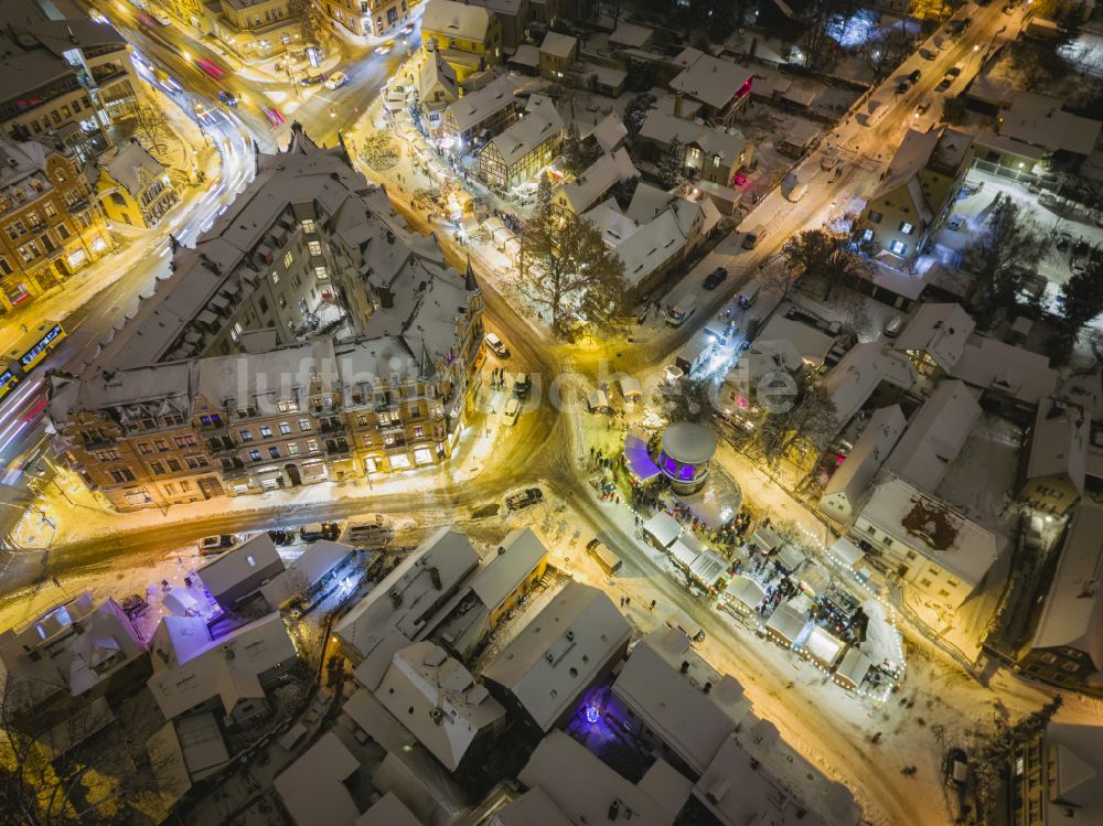 Nacht-Luftaufnahme Dresden - Nachtluftbild Weihnachtsmarkt am Körnerplatz in Dresden im Bundesland Sachsen, Deutschland