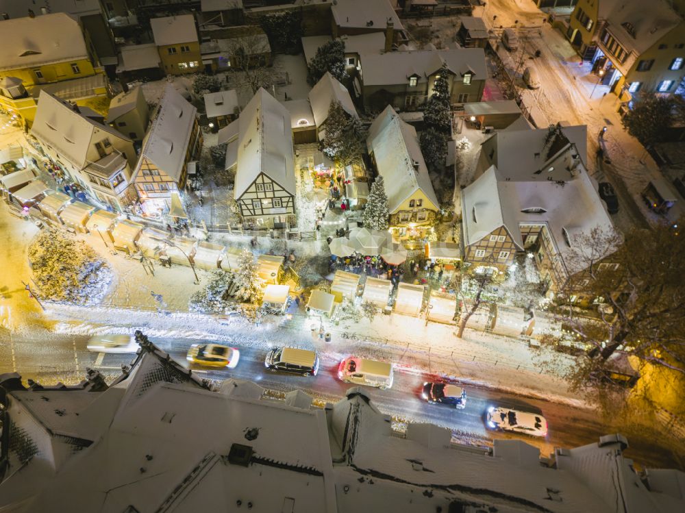 Nachtluftbild Dresden - Nachtluftbild Weihnachtsmarkt am Körnerplatz in Dresden im Bundesland Sachsen, Deutschland