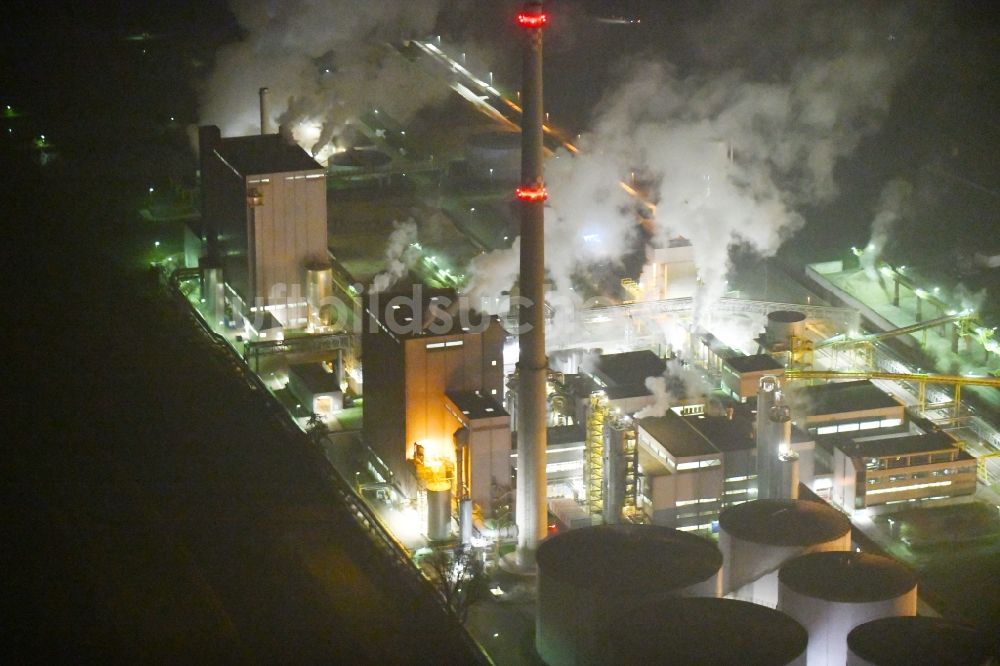 Grana bei Nacht aus der Vogelperspektive: Nachtluftbild Werksgelände der Südzucker AG in Grana im Bundesland Sachsen-Anhalt, Deutschland