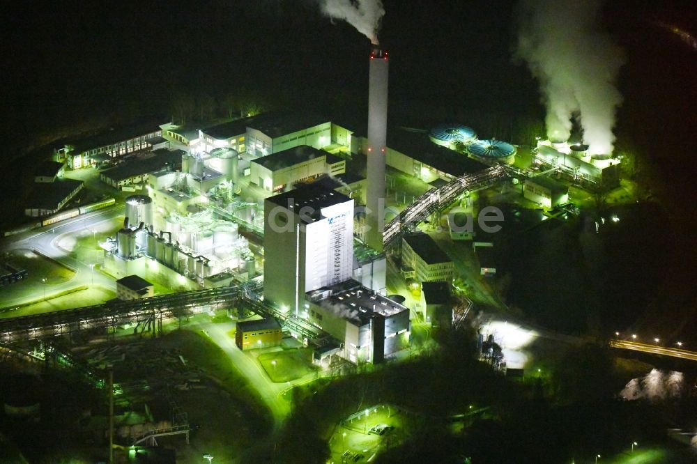 Blankenstein bei Nacht aus der Vogelperspektive: Nachtluftbild Werksgelände der Zellstoff- und Papierfabrik Rosenthal in Blankenstein im Bundesland Thüringen, Deutschland