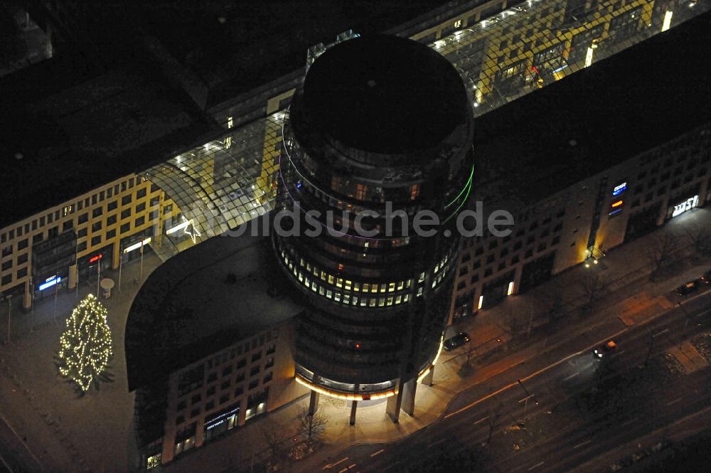 Nacht-Luftaufnahme Dresden - World Trade Center Dresden bei Nacht