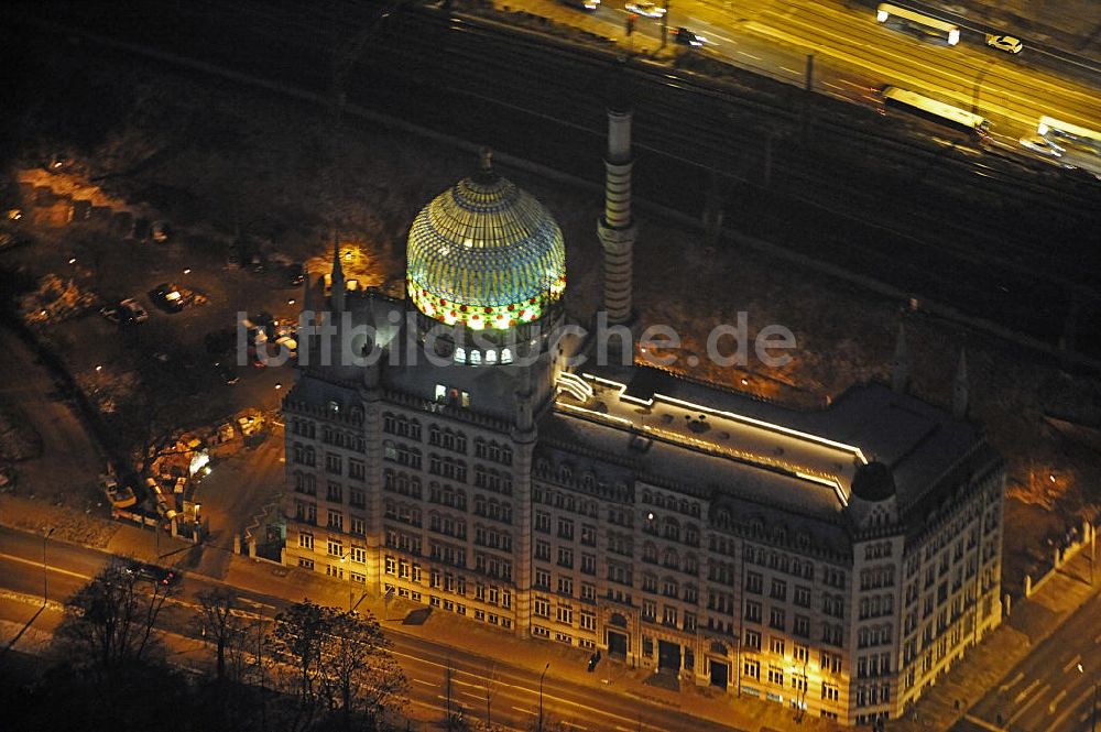 Dresden bei Nacht aus der Vogelperspektive: Yenidze Dresden bei Nacht