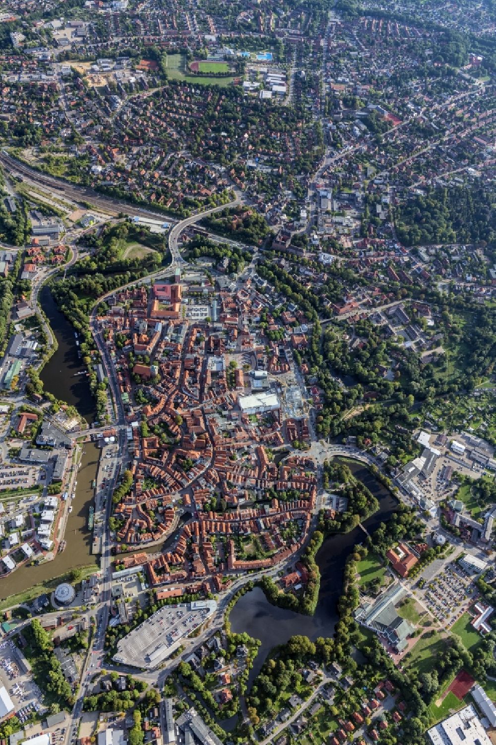 Senkrecht-Luftbild Stade - Senkrechtluftbild Altstadtbereich und Innenstadtzentrum in Stade im Bundesland Niedersachsen, Deutschland