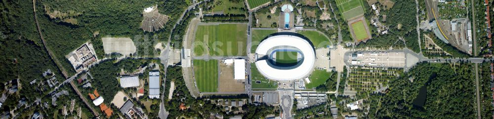 Senkrecht-Luftbild Berlin - Senkrechtluftbild Arena des Stadion Olympiastadion in Berlin