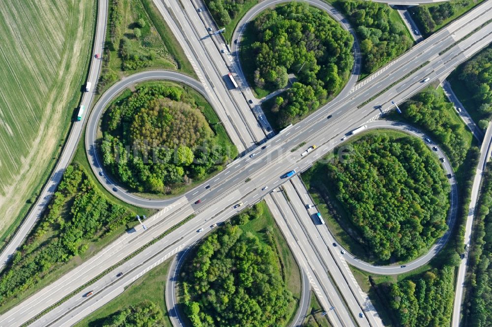 Senkrecht-Luftbild Hermsdorf - Senkrechtluftbild Autobahnkreuz der BAB A4 und A9 Hermsdorfer Kreuz in Hermsdorf im Bundesland Thüringen, Deutschland