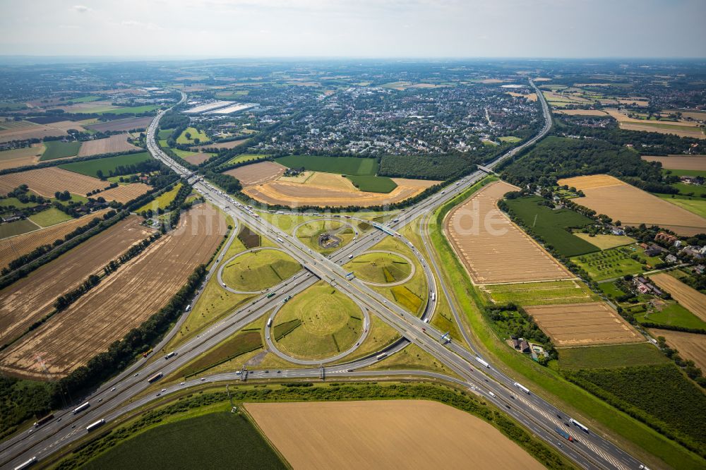 Senkrecht-Luftbild Kamen - Autobahnkreuz der BAB A1 A2 Kamener Kreuz in Kamen im Bundesland Nordrhein-Westfalen, Deutschland