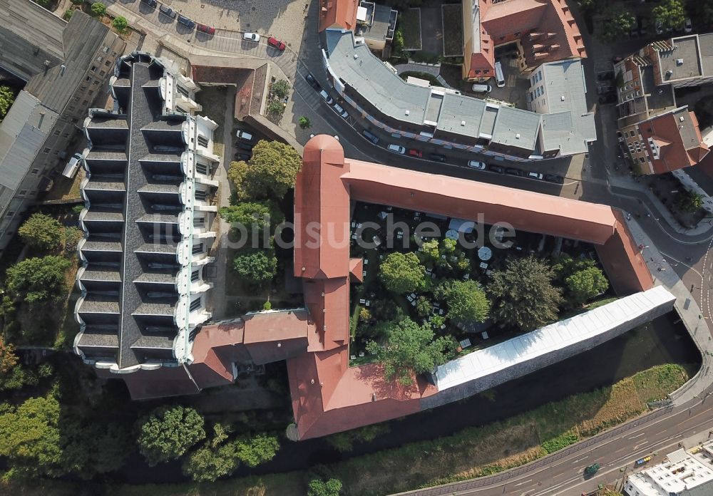 Senkrecht-Luftbild Halle (Saale) - Senkrechtluftbild Domplatz und die Neue Residenz im Zentrum der Altstadt von Halle in Sachsen-Anhalt