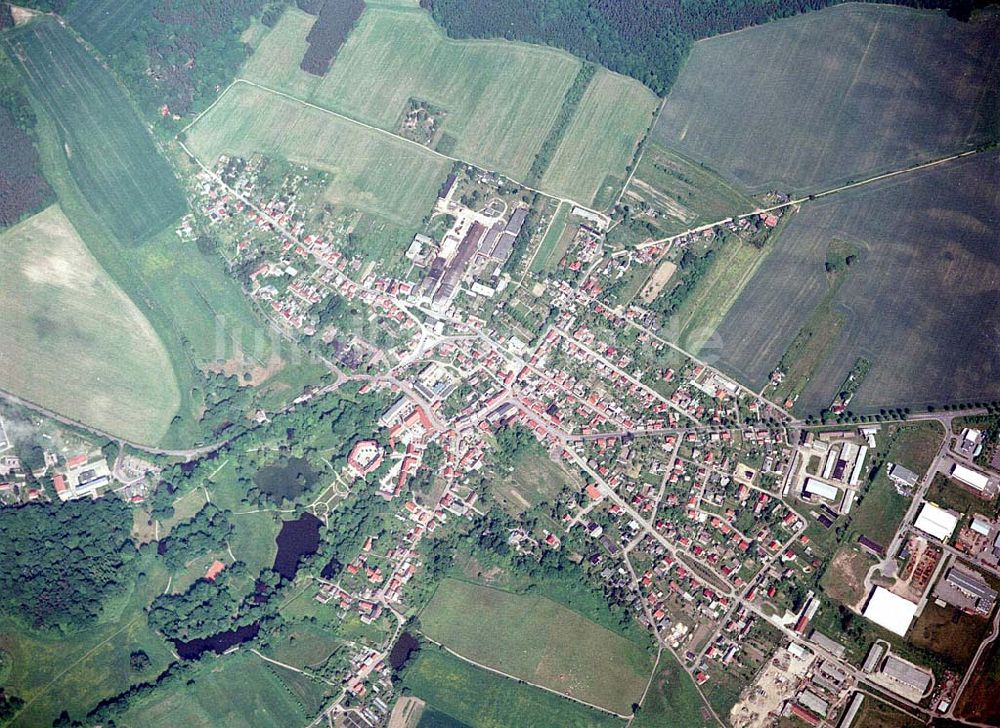 Senkrecht-Luftbild Wiesenburg / Brandenburg - 9000 ft Senkrechtaufnahme vom Stadtzentrum Wiesenburg. Datum: 27.05.2003