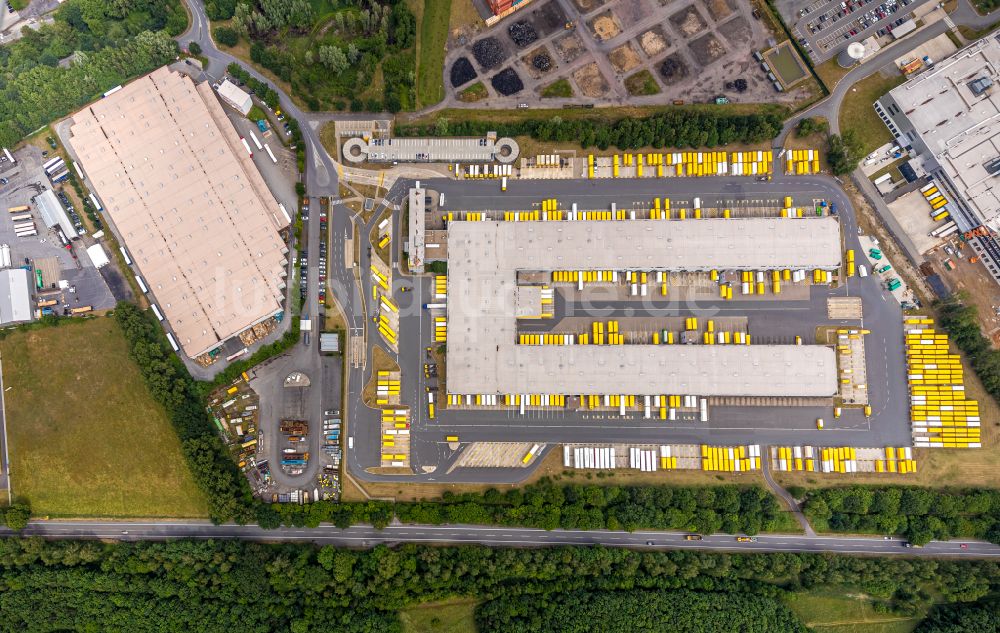 Senkrecht-Luftbild Dorsten - Senkrechtluftbild Gebäudekomplex und Gelände des Logistikzentrums DHL Frachtzentrum in Dorsten im Bundesland Nordrhein-Westfalen, Deutschland