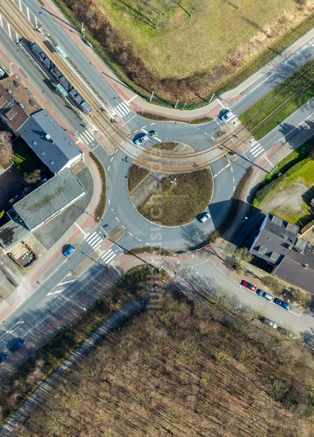 Senkrecht-Luftbild Herne - Senkrechtluftbild Kreisverkehr - Straßenverlauf An den Klärbrunnen - Hordeler Straße im Ortsteil Wanne-Eickel in Herne im Bundesland Nordrhein-Westfalen