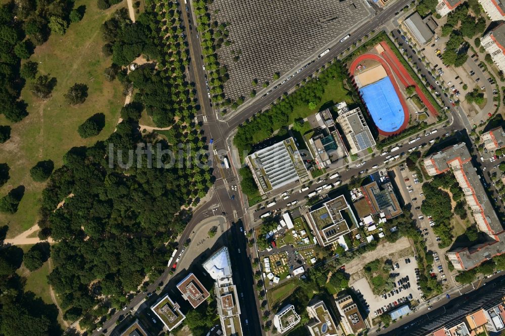 Senkrecht-Luftbild Berlin - Senkrechtluftbild Kreuzung Lennéstraße - Ebertstraße - Hanna-Arendt-Straße - In den Ministergärten im Ortsteil Tiergarten in Berlin, Deutschland