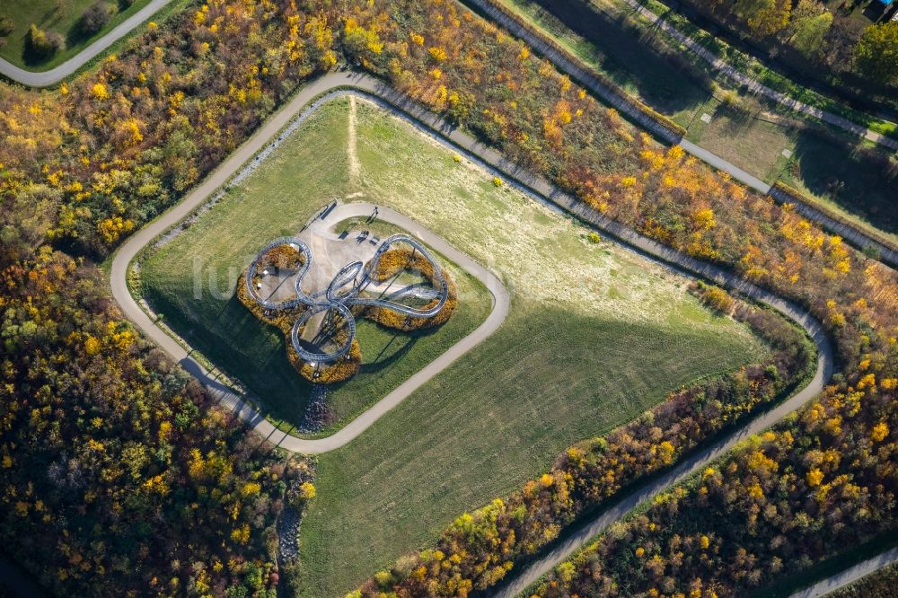 Senkrecht-Luftbild Duisburg - Senkrechtluftbild Kunst- Installation einer Freilichtskulptur Tiger & Turtle in Duisburg im Bundesland Nordrhein-Westfalen