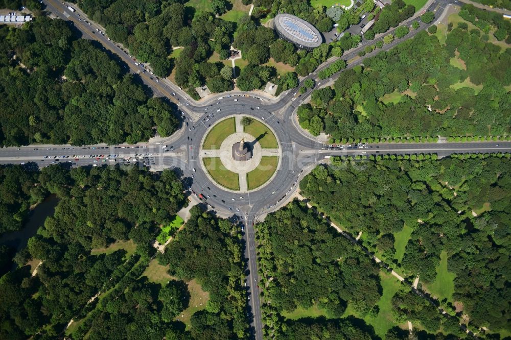 Senkrecht-Luftbild Berlin - Senkrechtluftbild Parkanlage Tiergarten - Straße des 17. Juni - Siegessäule - Großer Stern im Ortsteil Tiergarten in Berlin, Deutschland