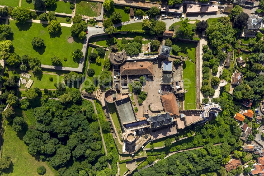 Senkrecht-Luftbild Heidelberg - Schloss Heidelberg in Heidelberg im Bundesland Baden-Württemberg