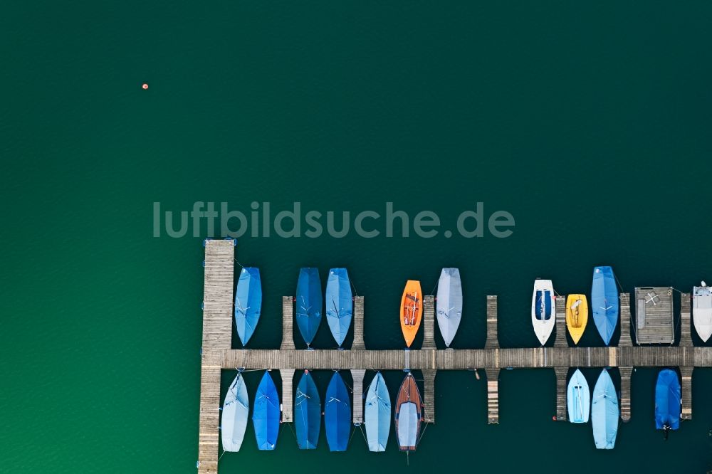 Senkrecht-Luftbild Pulheim - Senkrechtluftbild Sportboot- Anlegestellen und Bootsliegeplätzen am Uferbereich des Pulheimer See in Pulheim im Bundesland Nordrhein-Westfalen, Deutschland