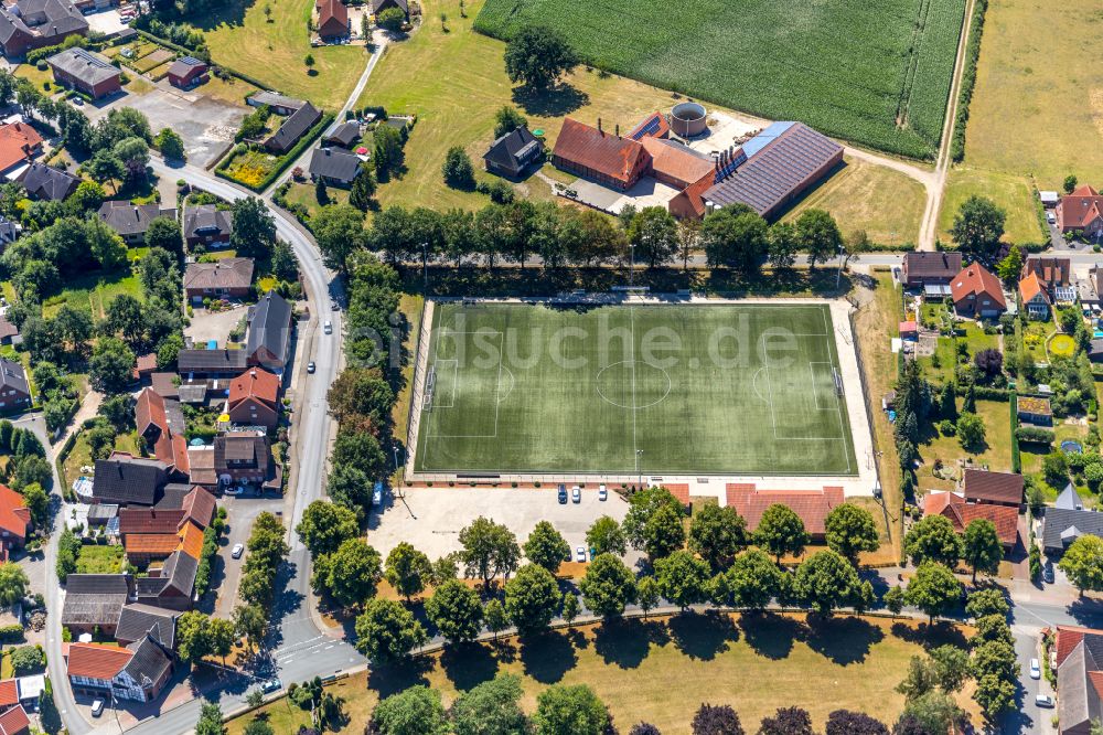 Senkrecht-Luftbild Ennigerloh - Senkrechtluftbild Sportplatz- Fussballplatz des SuS 1910 Enniger e. V. in Ennigerloh im Bundesland Nordrhein-Westfalen, Deutschland