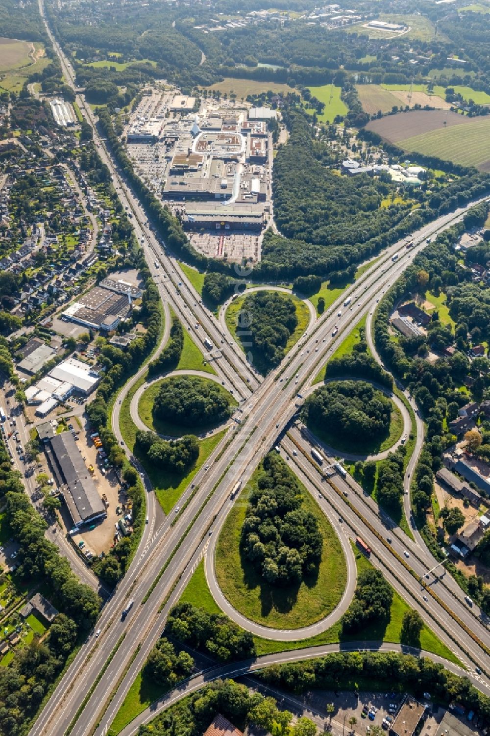 Senkrecht-Luftbild Bochum - Senkrechtluftbild Verkehrsführung am Autobahnkreuz der BAB A40 und der BAB A43 in Bochum im Bundesland Nordrhein-Westfalen, Deutschland