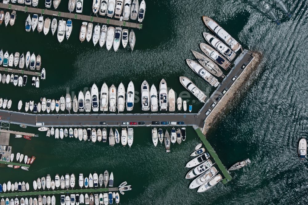 Senkrecht-Luftbild Andratx - Senkrechtluftbild Senkrechtluftbild Yachthafen im Ortsteil Port Andratx in Andratx auf der balearischen Mittelmeerinsel Mallorca, Spanien, Fischzucht